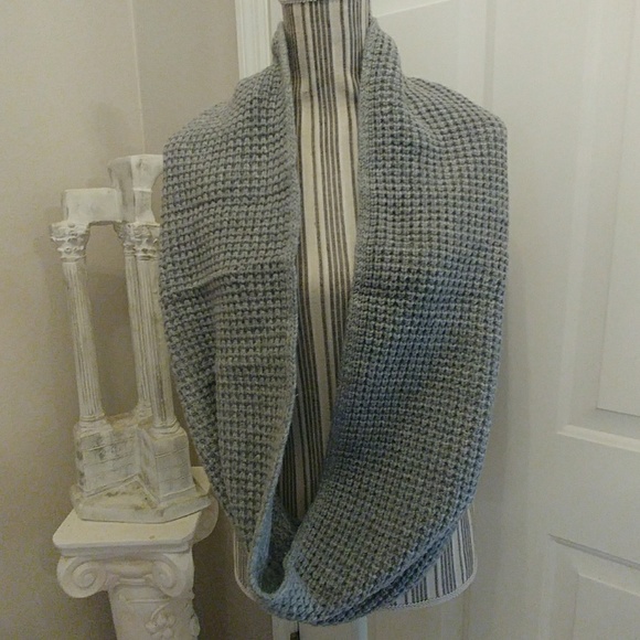 Michael Kors Gray Shrug/  Infinity Scarf - Picture 6 of 8
